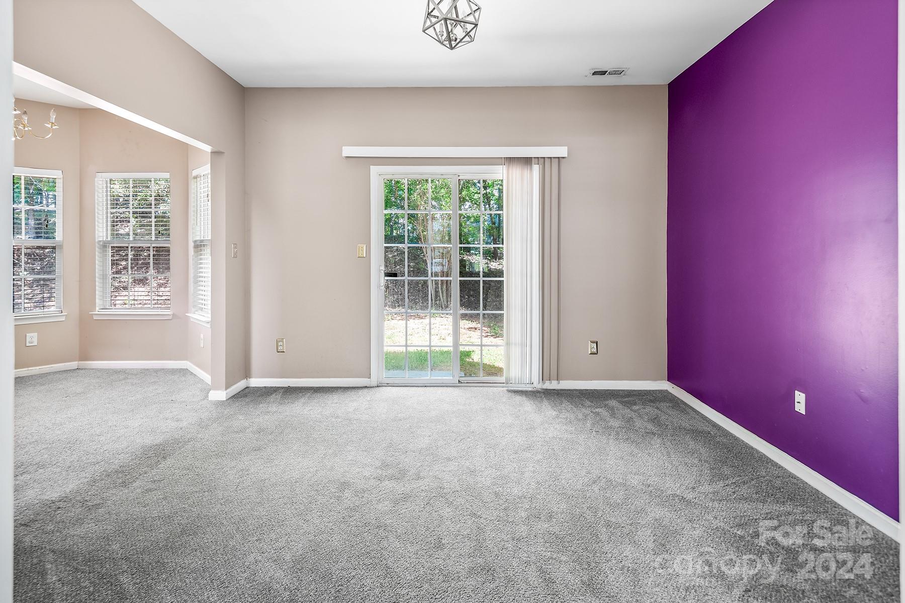 8214 Pozzi Road, Unit 14 Charlotte, NC 28216 - Photo 6 of 27 Gallery Image 6