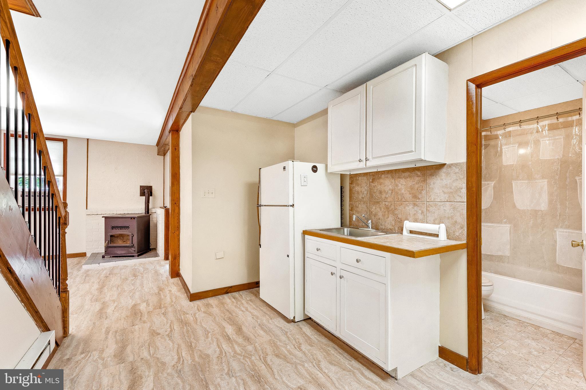 1070 Clay Hammond Road Prince Frederick, MD 20678 - Photo 53 of 81 Kitchenette/Wet Bar
