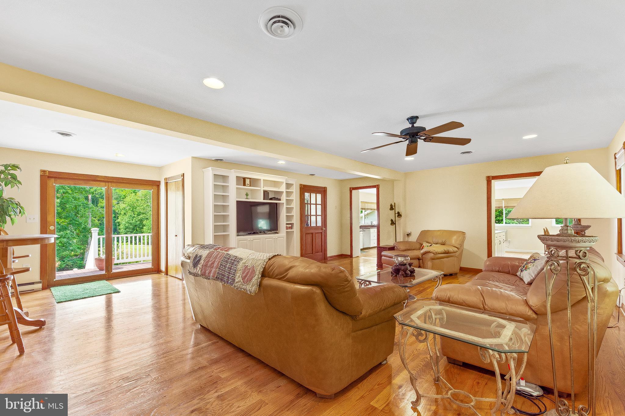1070 Clay Hammond Road Prince Frederick, MD 20678 - Photo 7 of 81 Family room