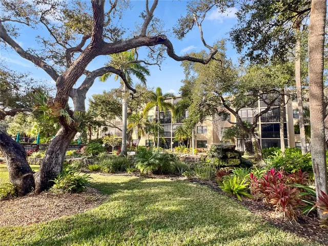 $179,000 | 515 30th Avenue West, Unit H111, Bradenton, FL 34205