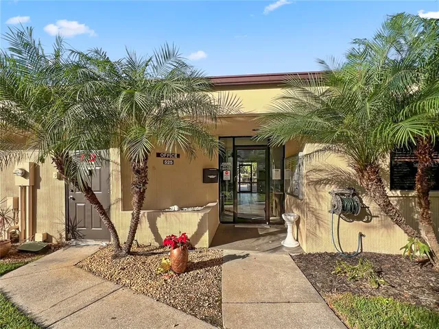 $179,000 | 515 30th Avenue West, Unit H111, Bradenton, FL 34205