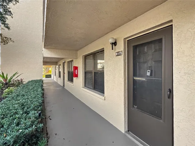 $179,000 | 515 30th Avenue West, Unit H111, Bradenton, FL 34205