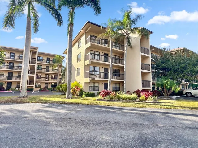 $179,000 | 515 30th Avenue West, Unit H111, Bradenton, FL 34205