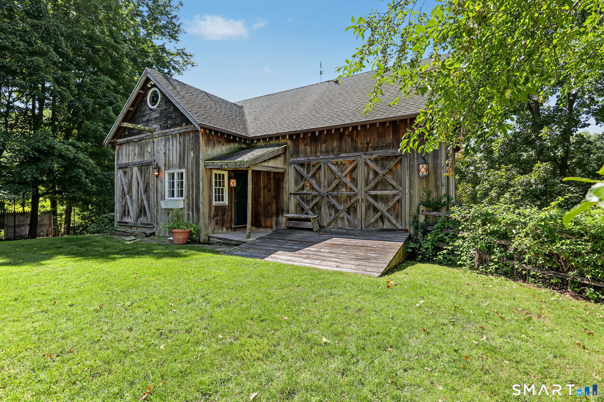 2493 Redding Road Fairfield, CT 06824 - Photo 32 of 40 Gallery Image 32
