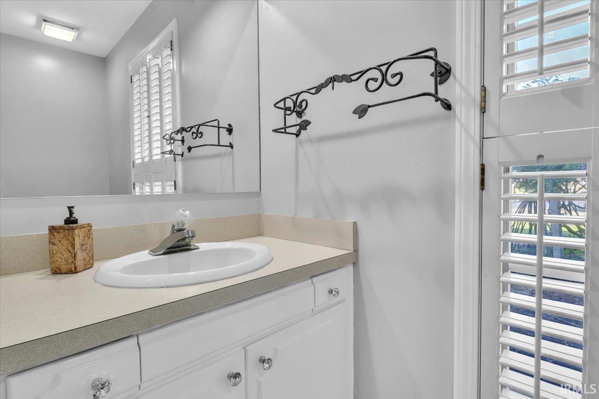 1711 Old Plank Road Newburgh, IN 47630 - Photo 29 of 36