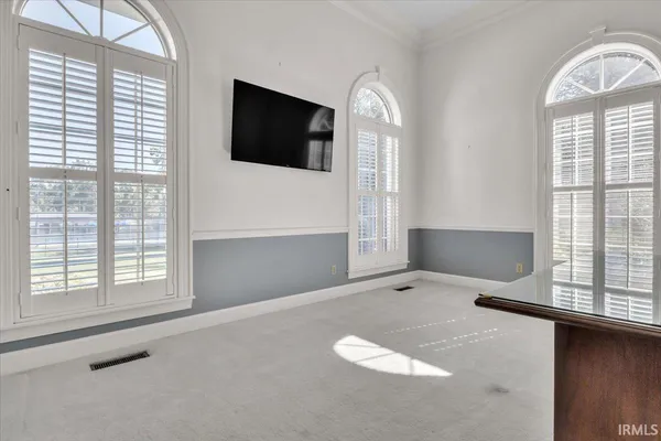 $592,000 | 1711 Old Plank Road, Newburgh, IN 47630