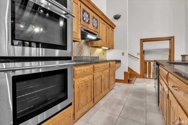 $592,000 | 1711 Old Plank Road, Newburgh, IN 47630