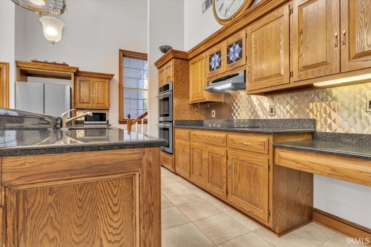 1711 Old Plank Road Newburgh, IN 47630 - Photo 10 of 36