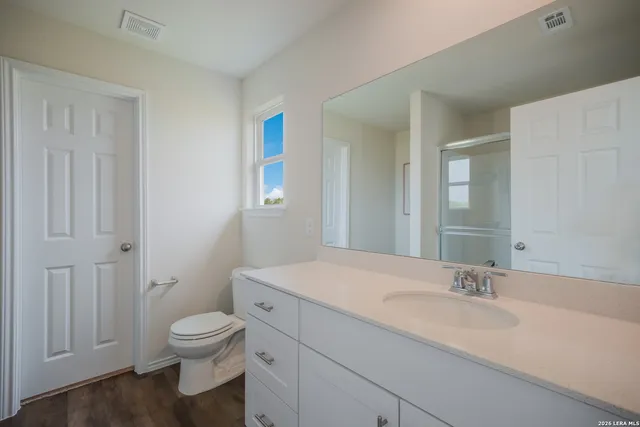 $304,530 | 432 Raven Row, Marion, TX 78124