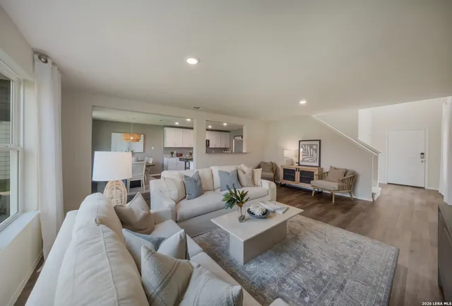 $304,530 | 432 Raven Row, Marion, TX 78124