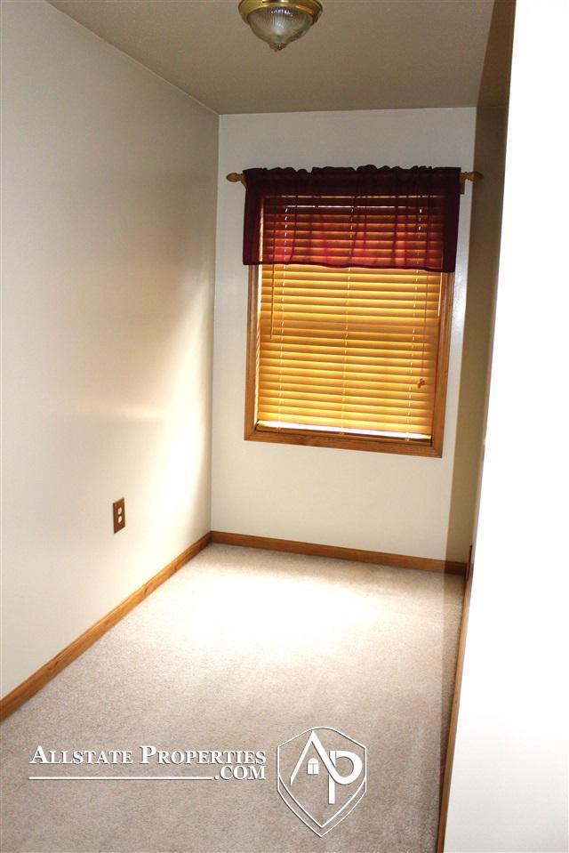 1146 Capac Road Allenton, MI 48002 - Photo 26 of 56 21517883-25.JPG