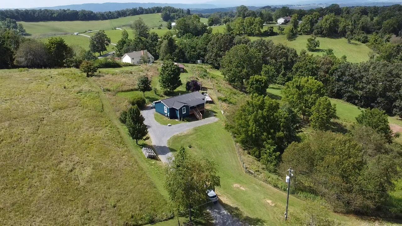 187 Charles Masters Road Ronceverte, WV 24970 - Photo 1 of 46 Gallery Image 1