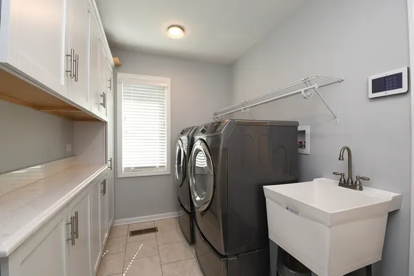 $5,300 | 543 Gateshead Drive, Naperville, IL 60565