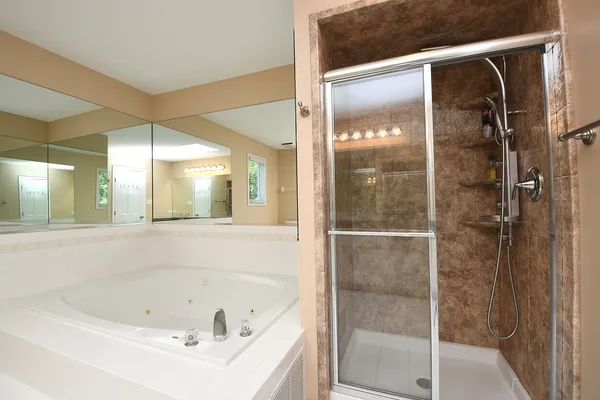 $5,300 | 543 Gateshead Drive, Naperville, IL 60565
