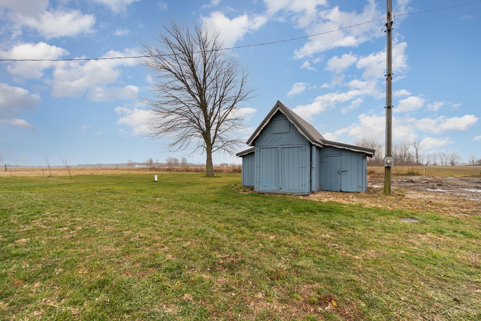 17295 Geddes Road Hemlock, MI 48626 - Photo 19 of 30 50098933-18.JPG