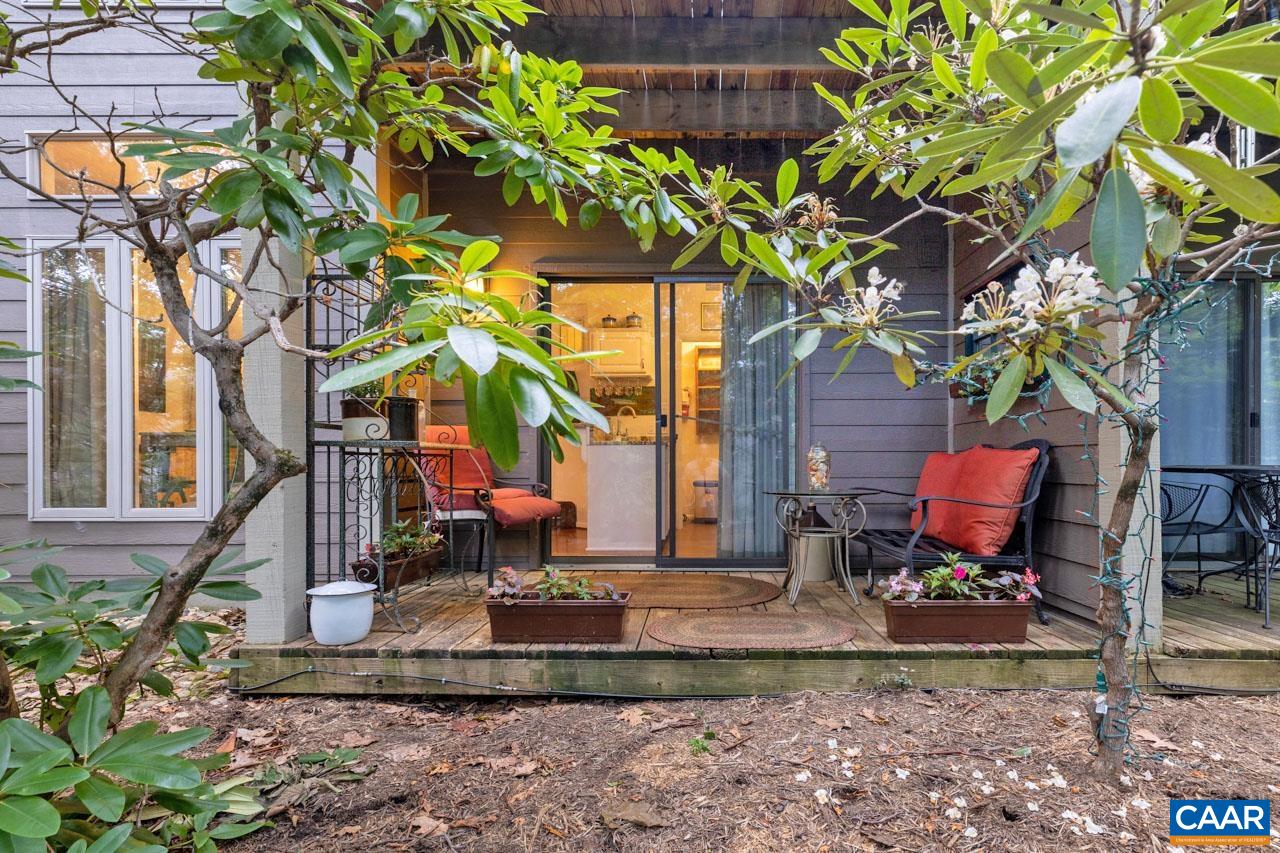 482 3 Ridges Roseland, VA 22967 - Photo 2 of 15