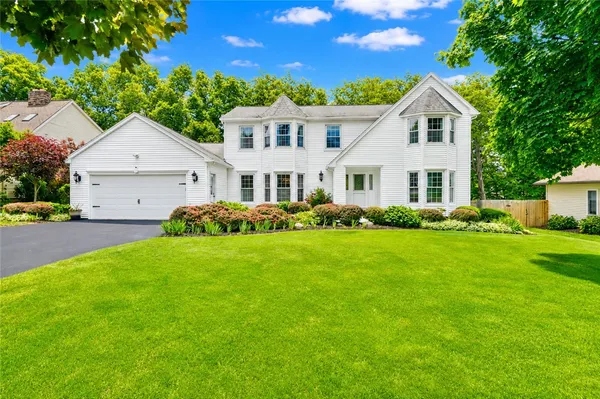 $574,900 | 75 County Clare Crescent, Perinton, NY 14450