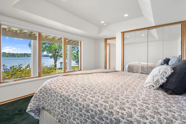 $1,659,240 | 15665 Portage Road, Vicksburg, MI 49097