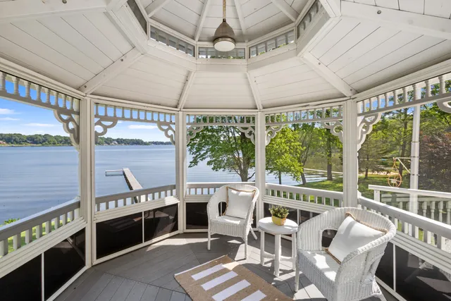 $1,659,240 | 15665 Portage Road, Vicksburg, MI 49097