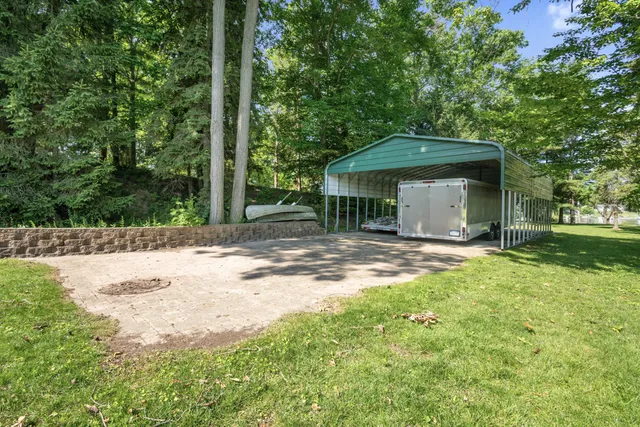 $1,659,240 | 15665 Portage Road, Vicksburg, MI 49097