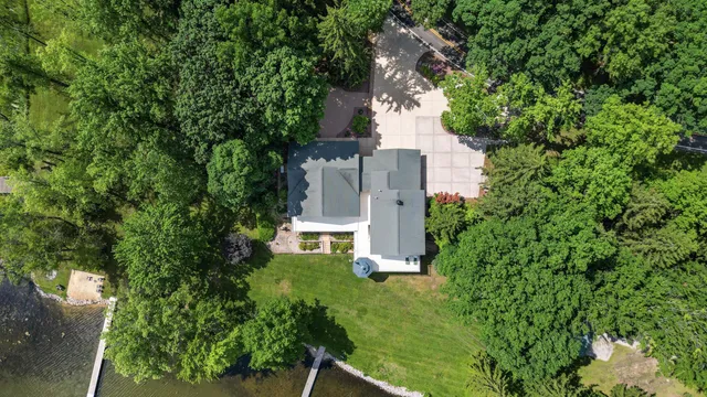 $1,659,240 | 15665 Portage Road, Vicksburg, MI 49097