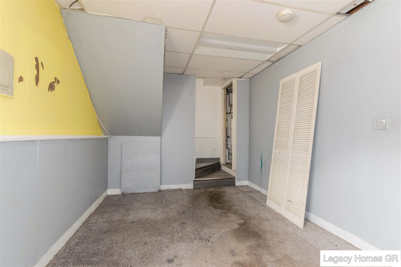 5890 Ridgebrook Drive, Unit 5892 Grand Rapids, MI 49508 - Photo 33 of 38