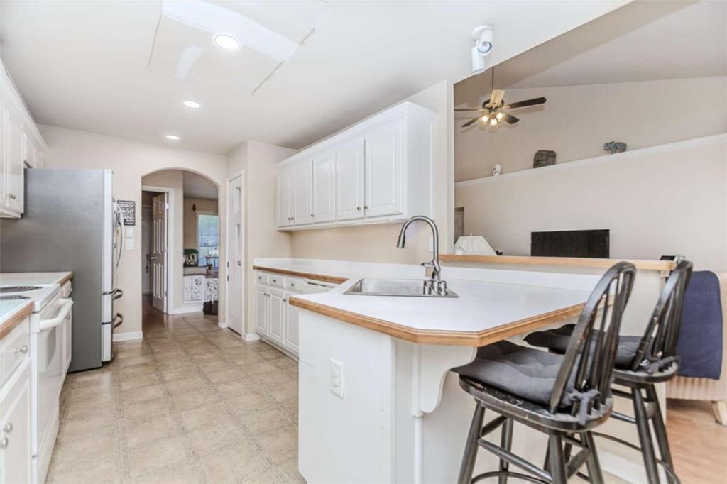 855 Crystal Meadow Drive Winder, GA 30680 - Photo 13 of 32