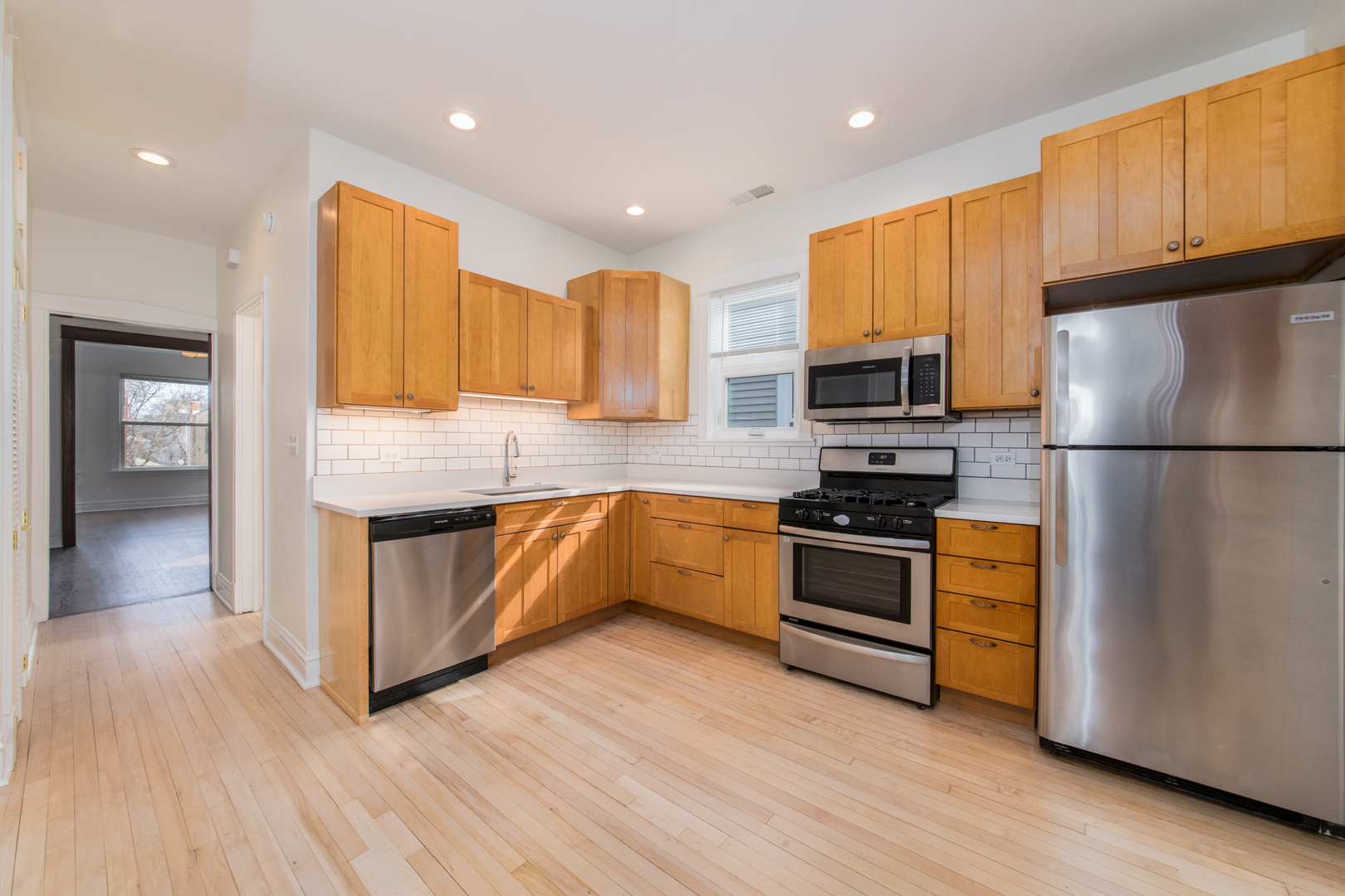 3446 North Springfield Avenue, Unit 2 Chicago, IL 60618 - Photo 10 of 23