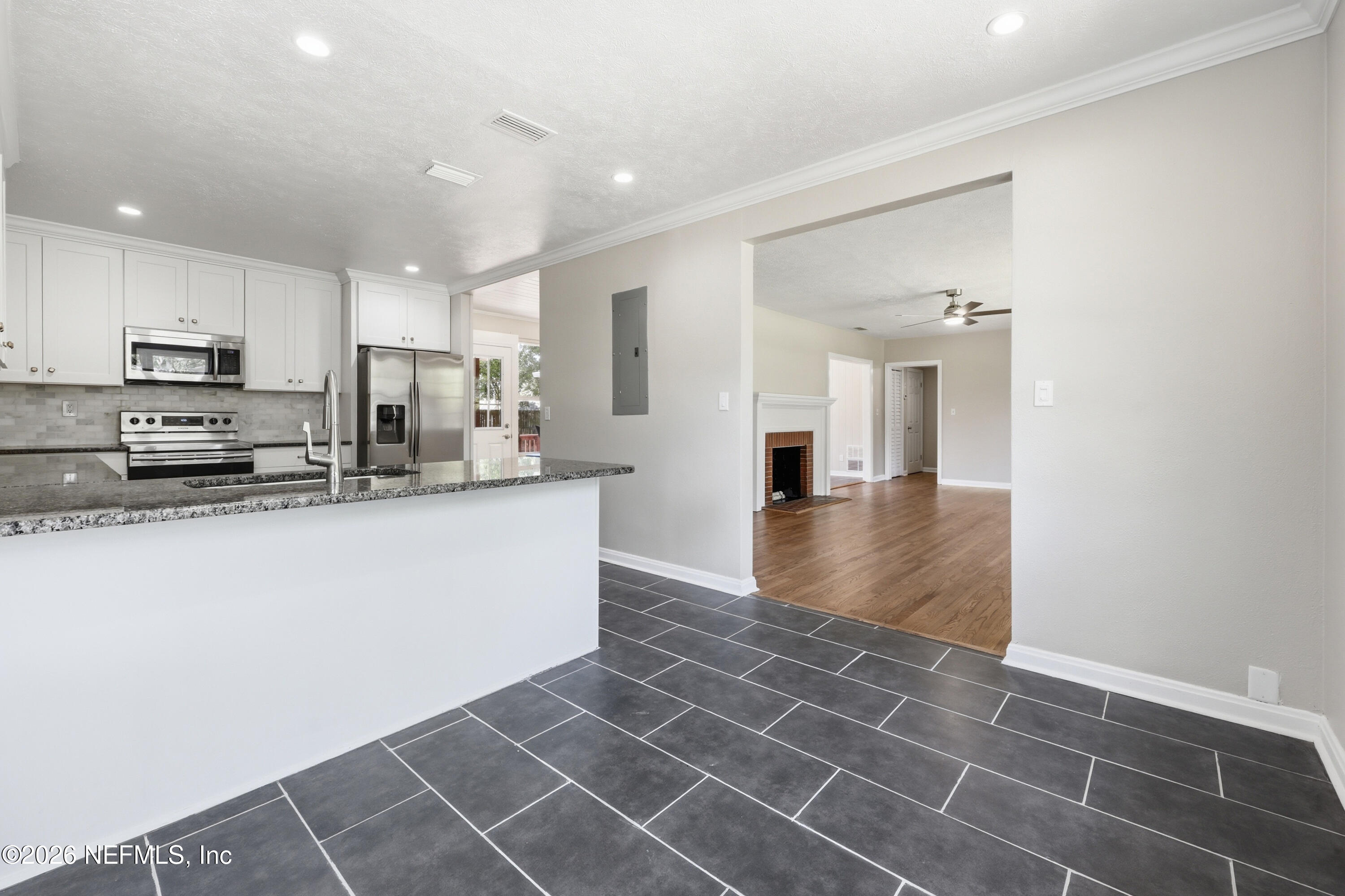 1118 Monticello Road Jacksonville, FL 32207 - Photo 20 of 50 Kichen
