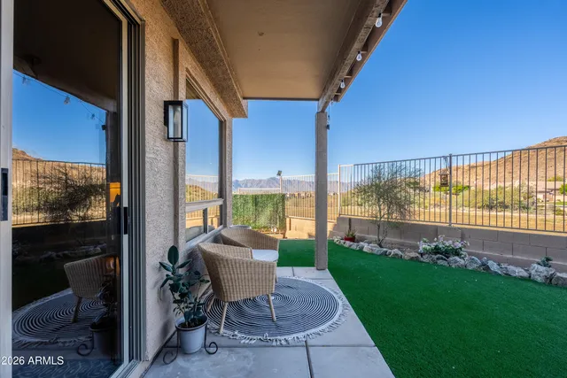 $469,900 | 414 East Redwood Lane, Phoenix, AZ 85048