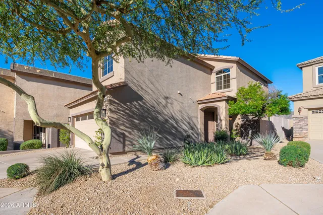 $469,900 | 414 East Redwood Lane, Phoenix, AZ 85048