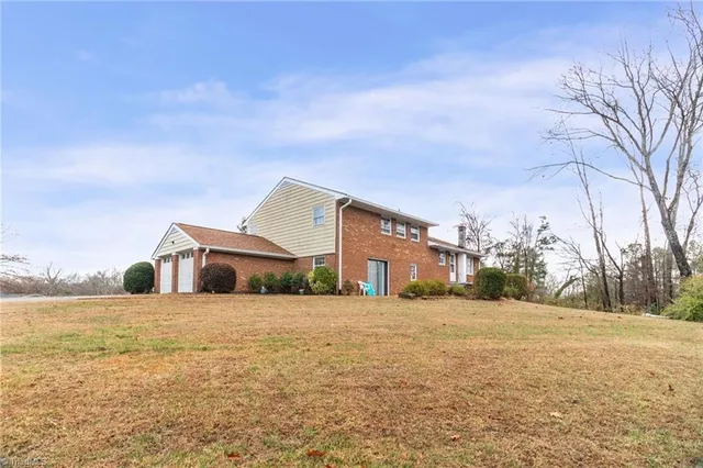 $299,900 | 387 Ledford Circle, High Point, NC 27265