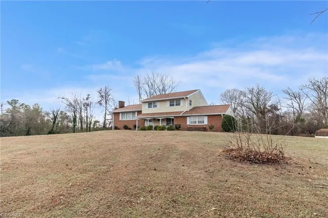 $299,900 | 387 Ledford Circle, High Point, NC 27265