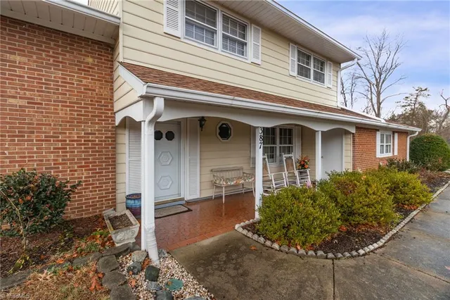 $299,900 | 387 Ledford Circle, High Point, NC 27265