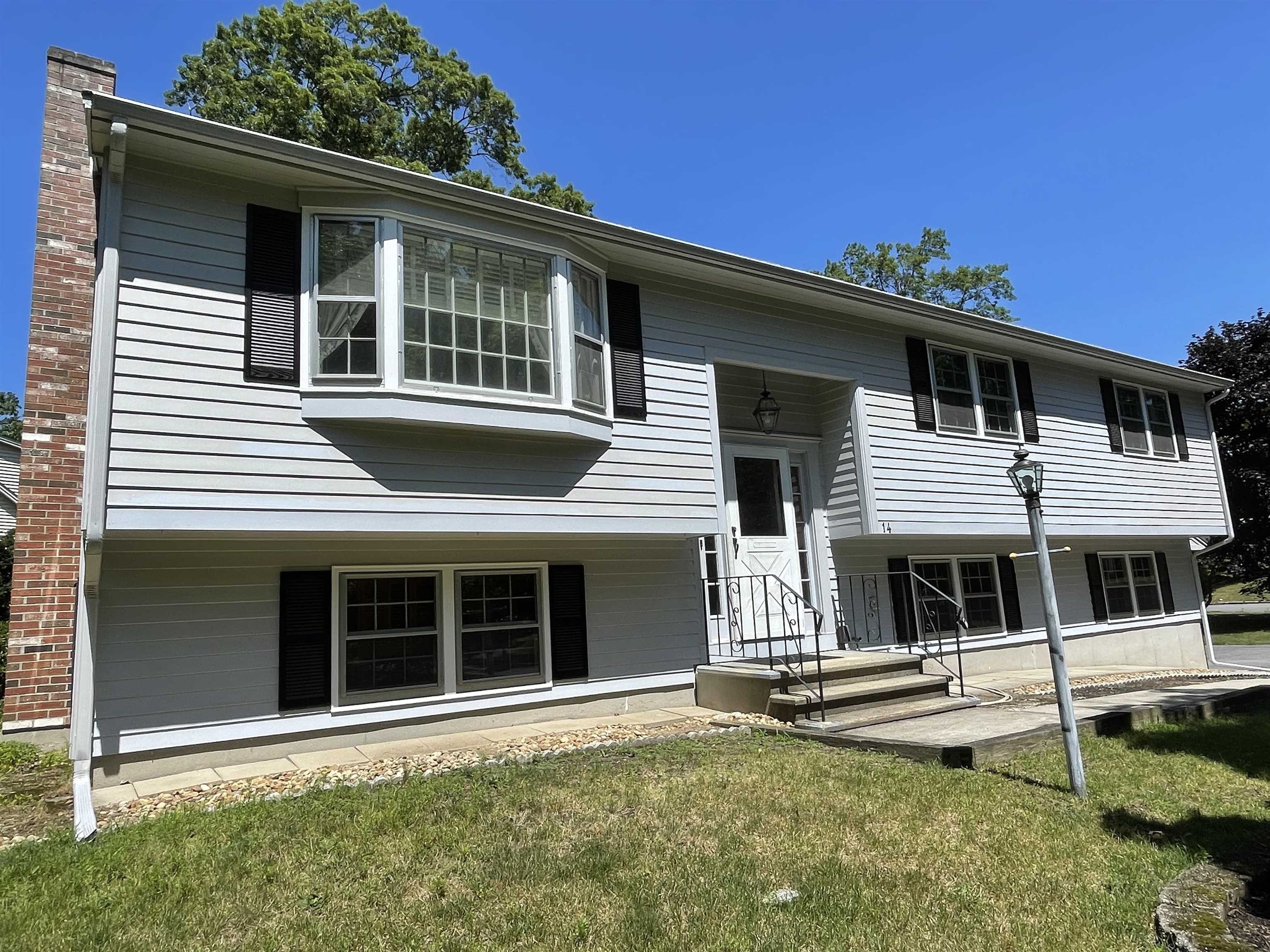 14 Danbury Road Nashua, NH 03064 - Photo 2 of 37 Gallery Image 2