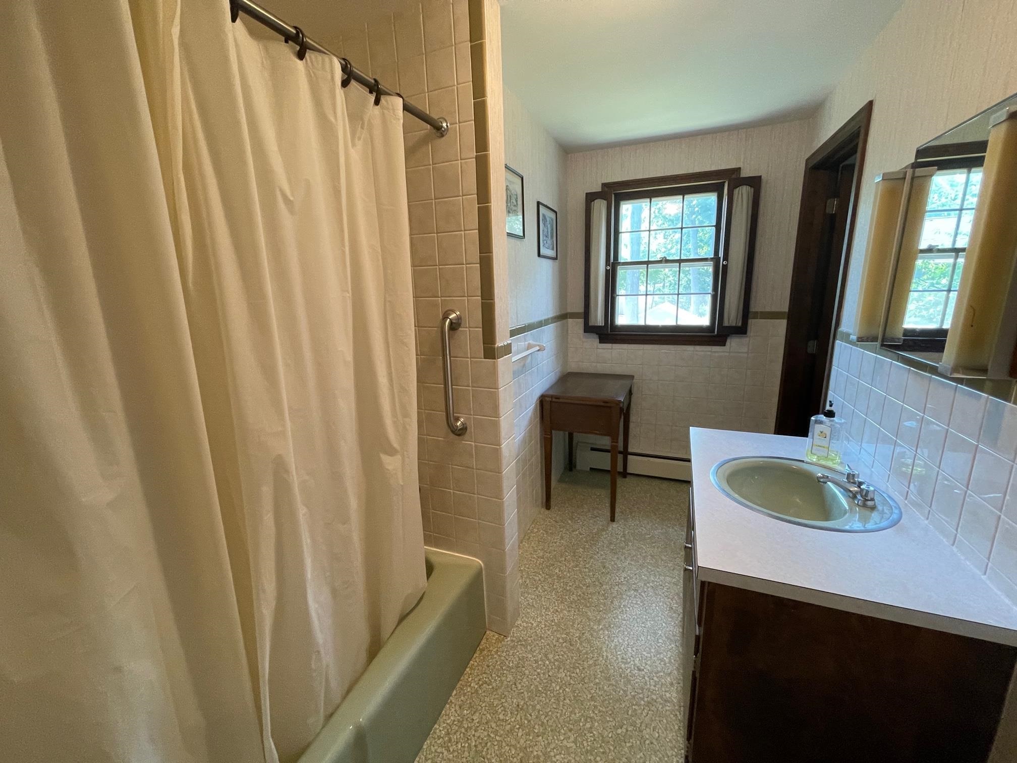 14 Danbury Road Nashua, NH 03064 - Photo 21 of 37 Gallery Image 21