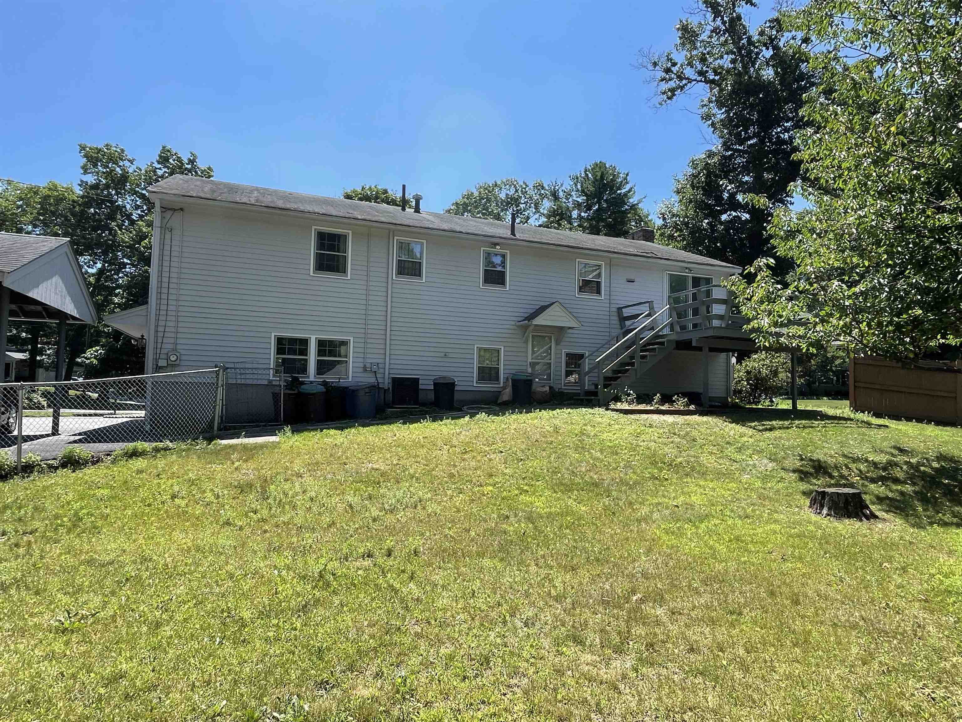 14 Danbury Road Nashua, NH 03064 - Photo 5 of 37 Gallery Image 5