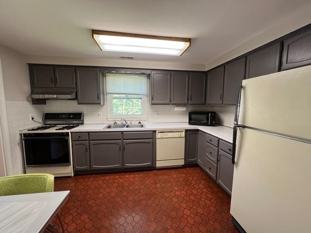 14 Danbury Road Nashua, NH 03064 - Photo 10 of 37 Gallery Image 10