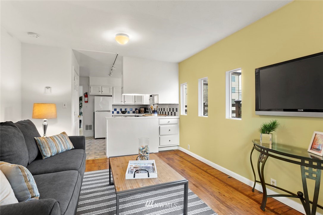 719 North 45th Street Seattle, WA 98103 - Photo 19 of 26 Gallery Image 19
