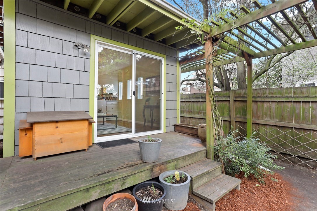 719 North 45th Street Seattle, WA 98103 - Photo 21 of 26 Gallery Image 21