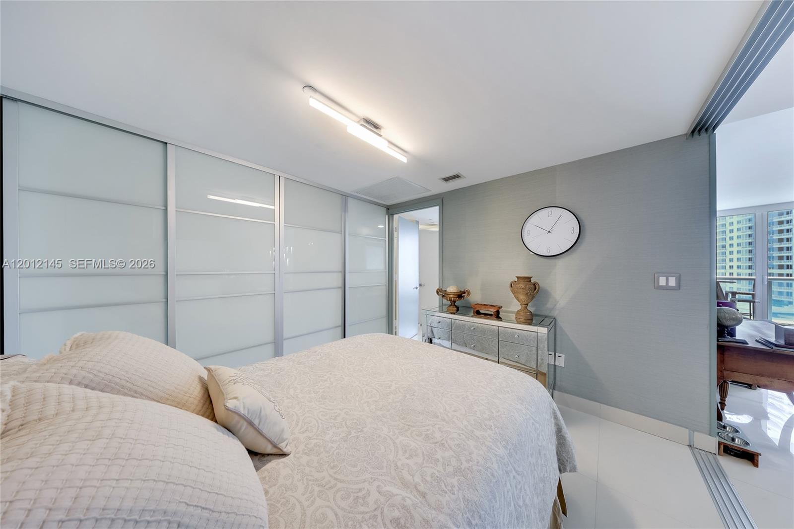 465 Brickell Avenue, Unit 1019 Miami, FL 33131 - Photo 15 of 15