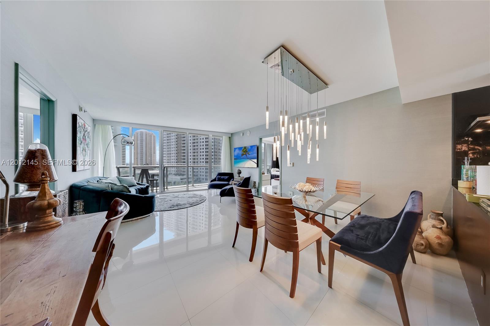 465 Brickell Avenue, Unit 1019 Miami, FL 33131 - Photo 5 of 15