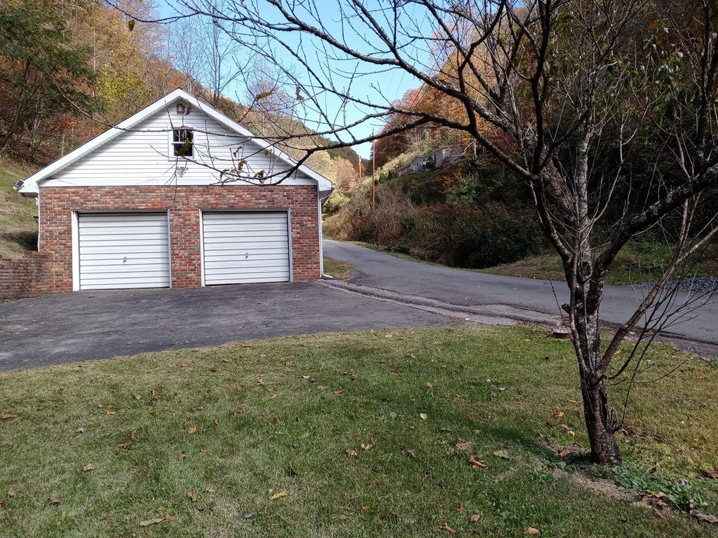 1213 Warfork Road Vansant, VA 24656 - Photo 5 of 32 Gallery Image 5