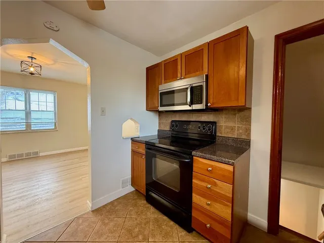 $1,850 | 3037 Churchview Avenue, Pittsburgh, PA 15227