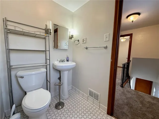 $1,850 | 3037 Churchview Avenue, Pittsburgh, PA 15227