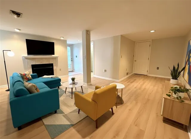 $1,850 | 3037 Churchview Avenue, Pittsburgh, PA 15227