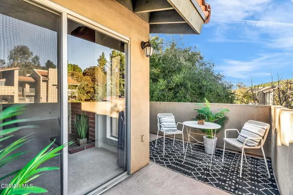 $399,888 | 245 Oak Leaf Drive, Unit 202, Thousand Oaks, CA 91360