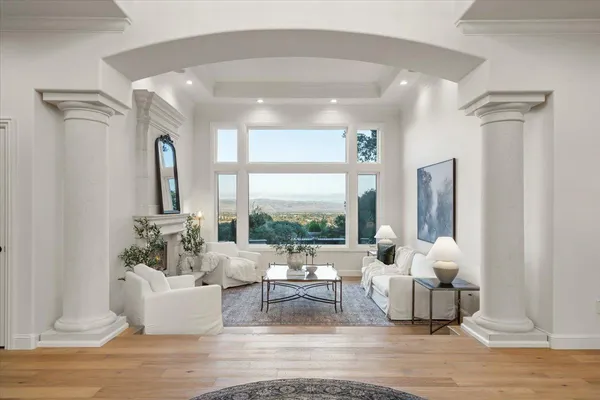 $3,199,000 | 1750 Vista Del Sur, Gilroy, CA 95020