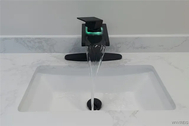 $349,900 | 3634 Moyer Road, Wheatfield, NY 14120