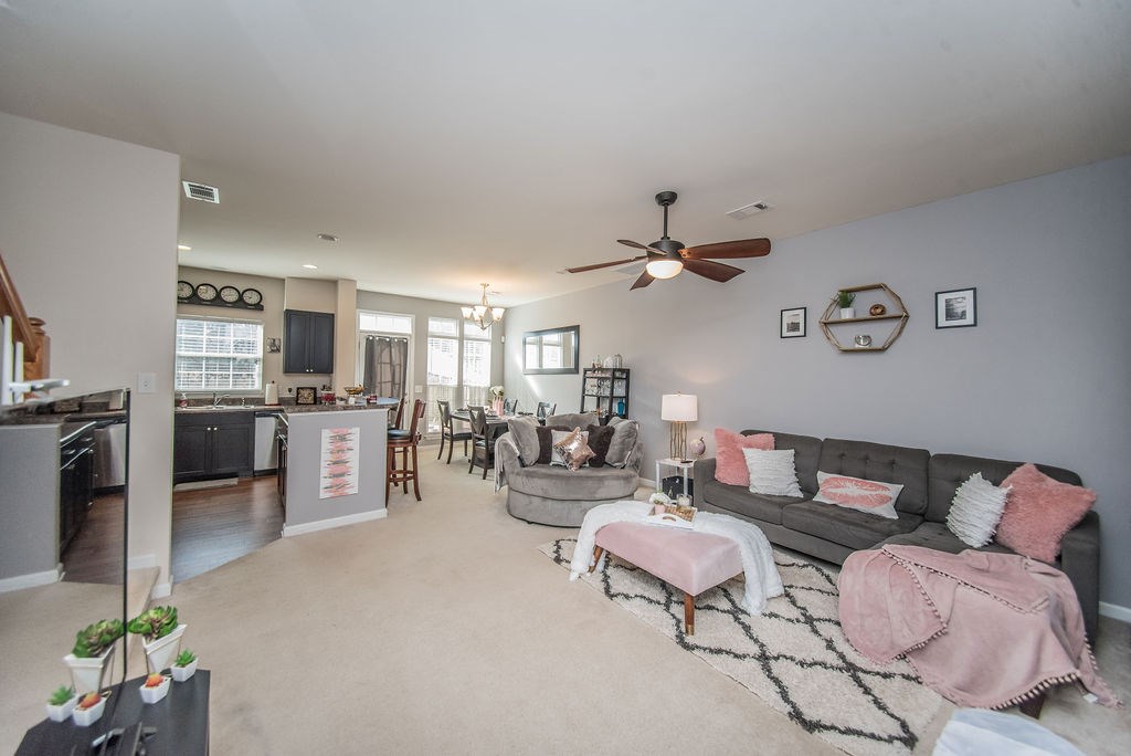 122 Awendaw Way Greenville, SC 29607 - Photo 7 of 30 Gallery Image 7